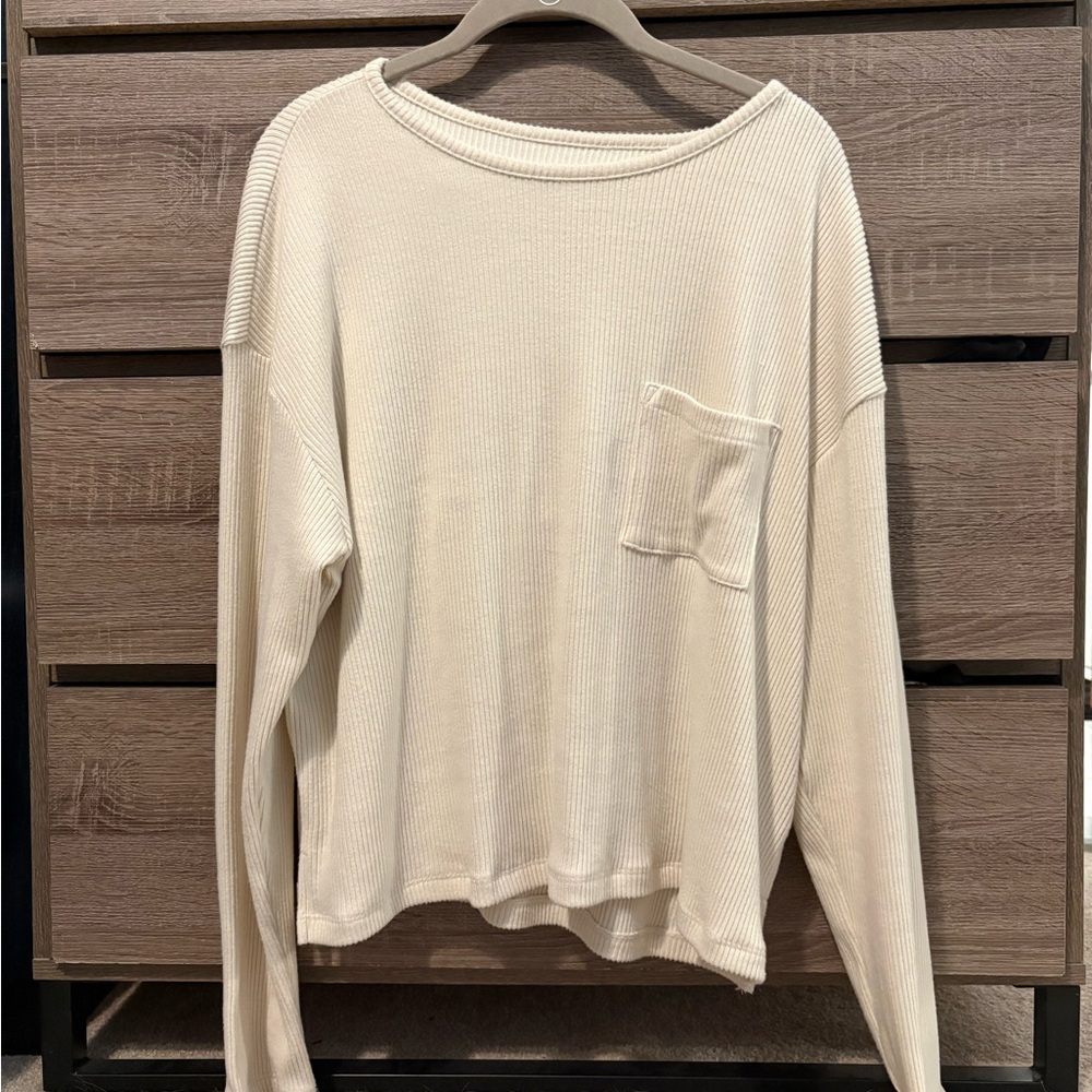 American Eagle Outfitters Cream Ribbed V-Neck Top